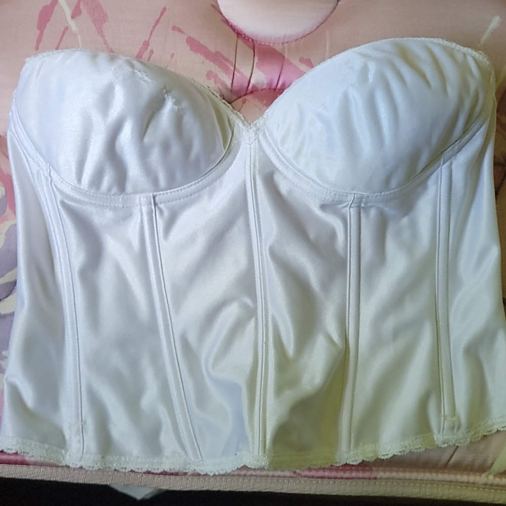 Shapewear - Picture 2 of 4